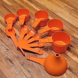 Vintage Tupperware Measuring Spoons & Cups and a funnel